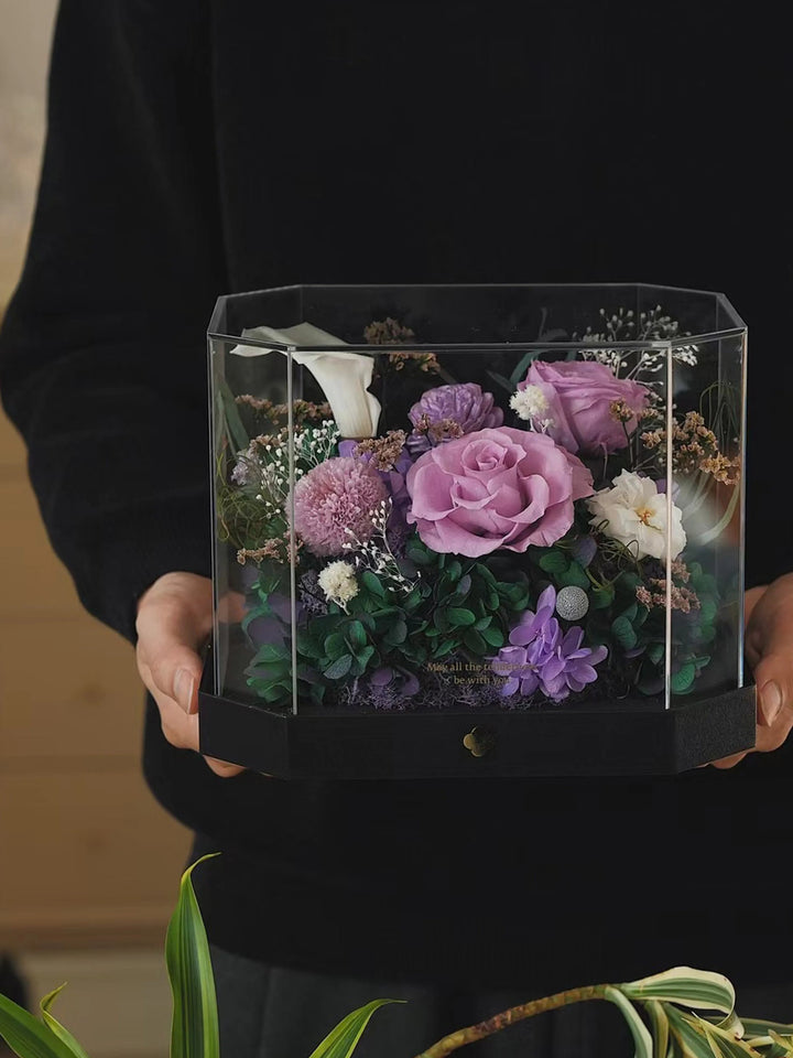 Person holding octagon preserved flower box in Lilac Mist Purple & White